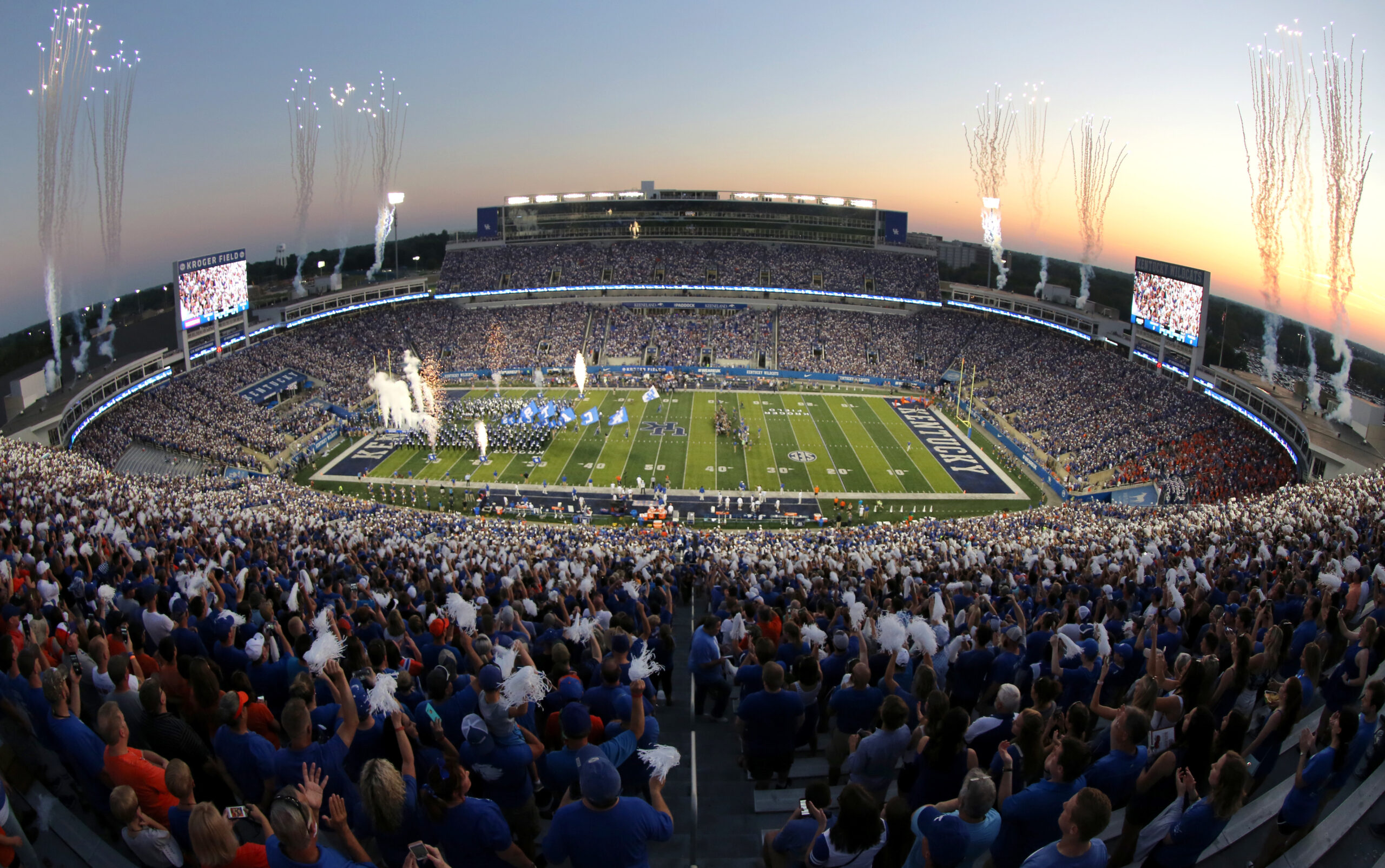 New Lexington business prepares UK fans for first football game of the  season